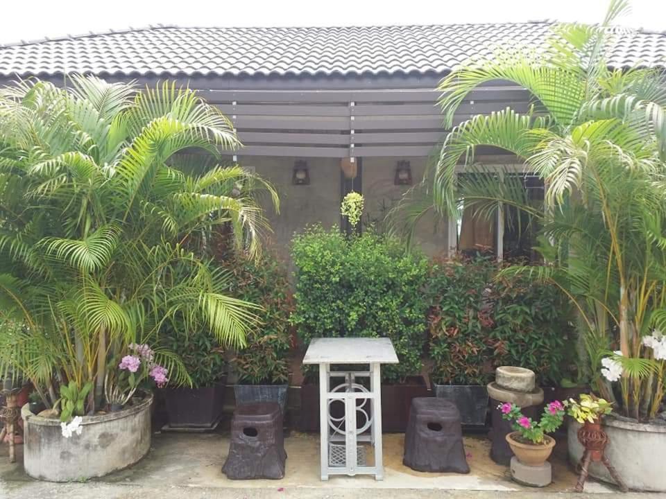 Yotin Guest House Trat Buitenkant foto