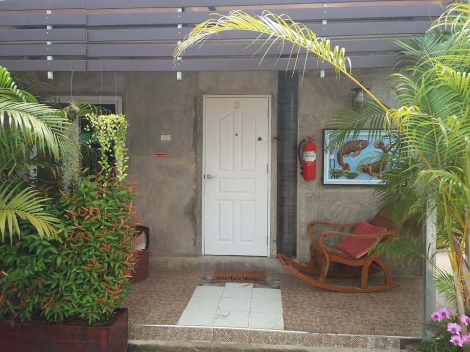 Yotin Guest House Trat Buitenkant foto