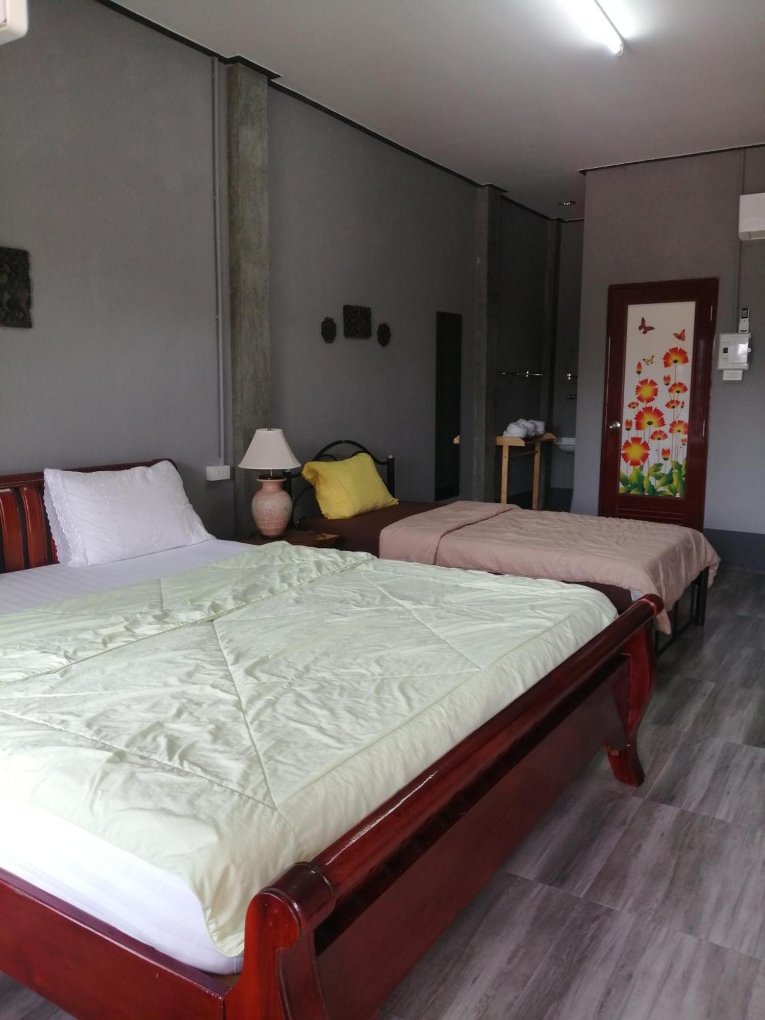 Yotin Guest House Trat Buitenkant foto